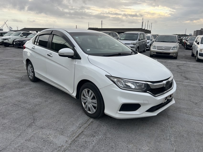 Honda Grace 2020 LX Non-Hybrid Price in Bangladesh | Full Review